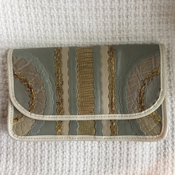 Carlos Falchi Handbags - Carlos Falchi Lizard Clutch